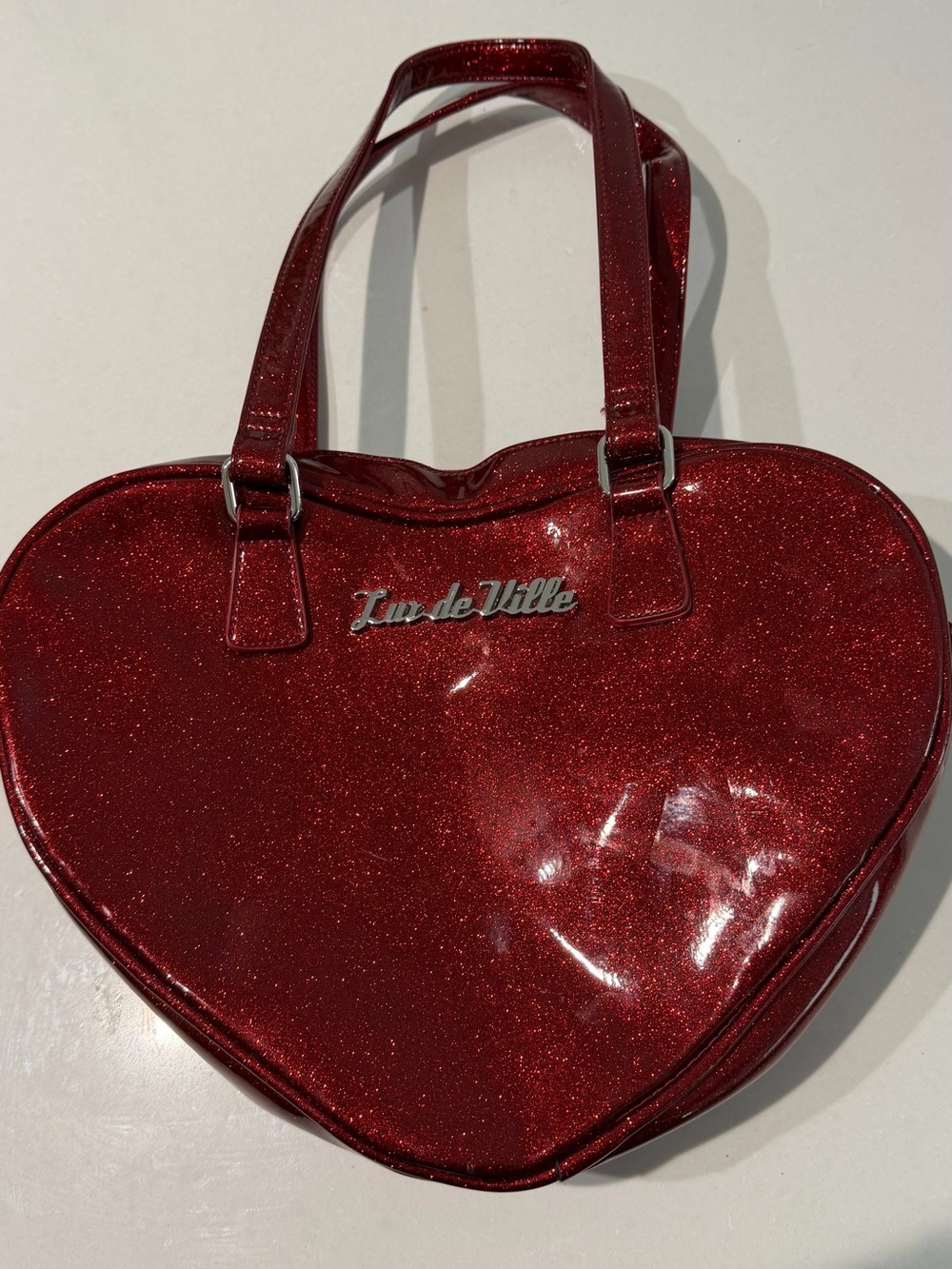 Lux de Ville Sparkling Red Heart Shoulder Bag
